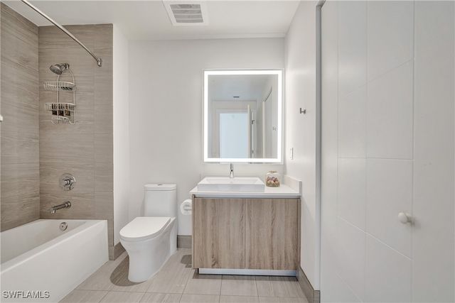 2960 NE 207 ST 1205, Aventura, FL 33180