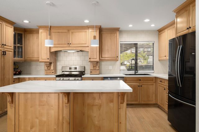 2474 Starmount Way, El Dorado Hills, CA 95762