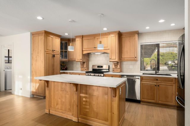 2474 Starmount Way, El Dorado Hills, CA 95762