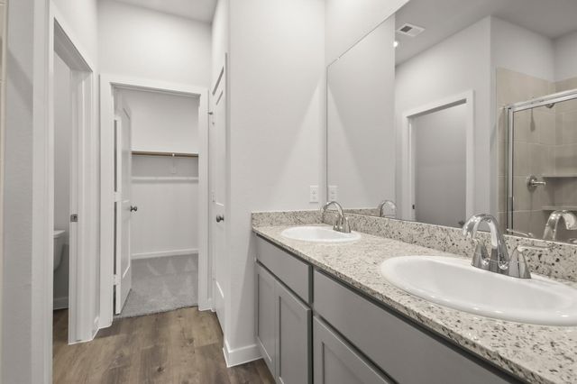 9530 Shady Trail Drive, Conroe, TX 77303