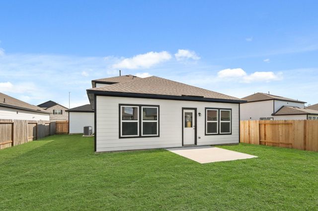 9530 Shady Trail Drive, Conroe, TX 77303