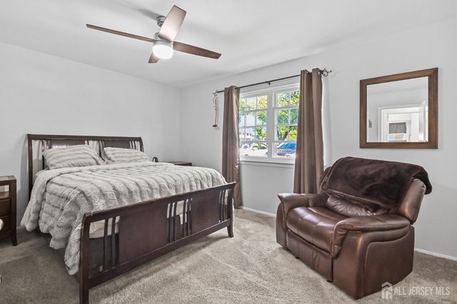 67 Galewood Drive B, Old Bridge, NJ 07747