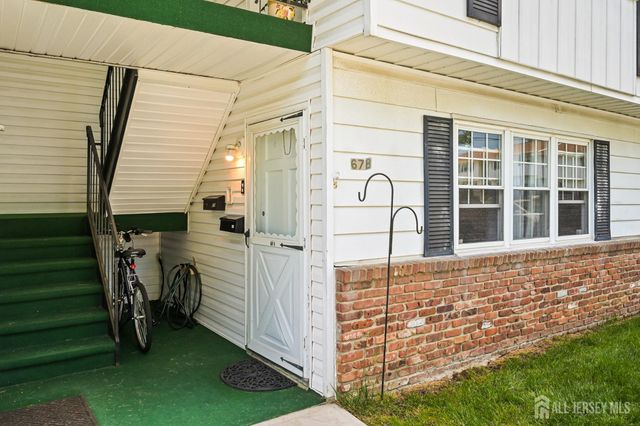 67 Galewood Drive B, Old Bridge, NJ 07747