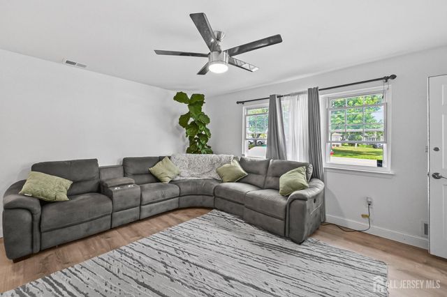 67 Galewood Drive B, Old Bridge, NJ 07747