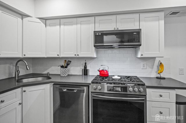 67 Galewood Drive B, Old Bridge, NJ 07747