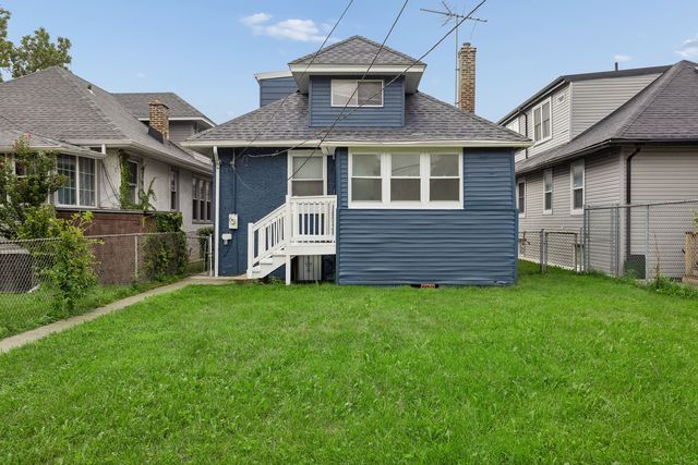 7638 S Merrill Avenue, Chicago, IL 60649
