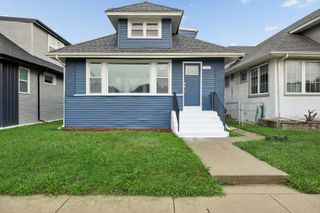 7638 S Merrill Avenue, Chicago, IL 60649