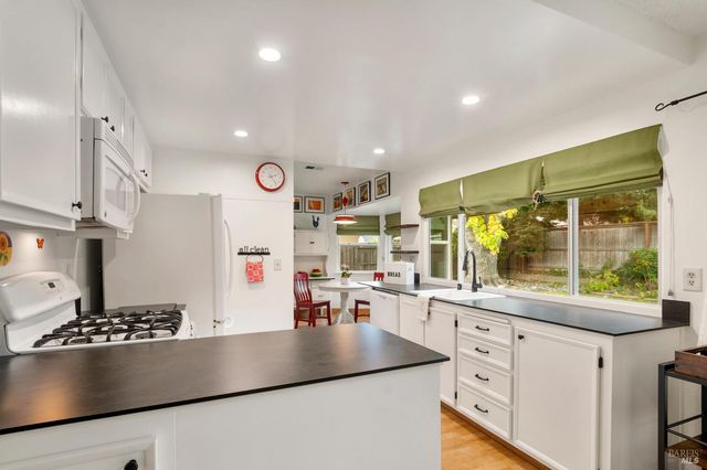 654 Corte Seville, Vacaville, CA 95688