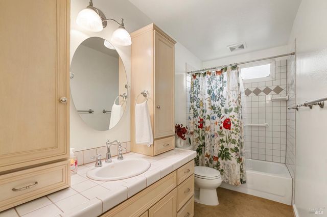 654 Corte Seville, Vacaville, CA 95688