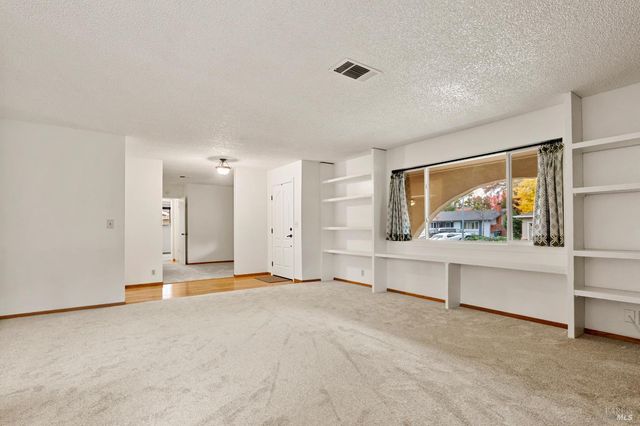 654 Corte Seville, Vacaville, CA 95688