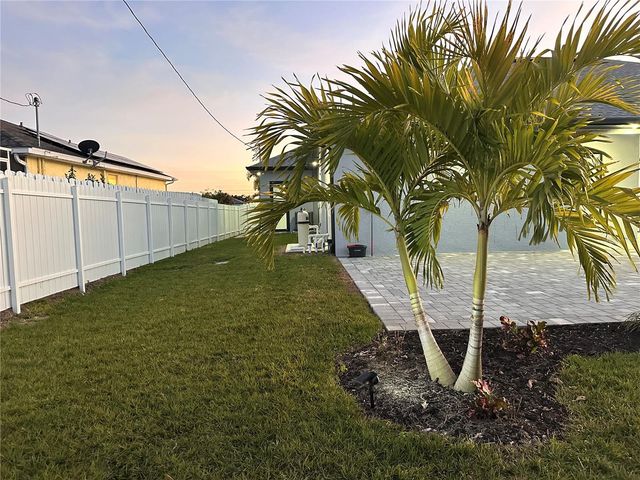 419 NW 4TH TERRACE, Cape Coral, FL 33993