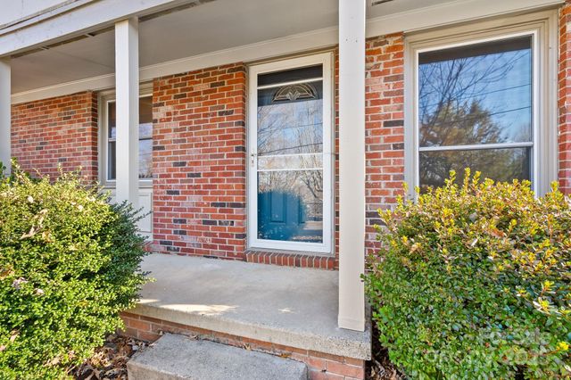 65 First Street, Asheville, NC 28803