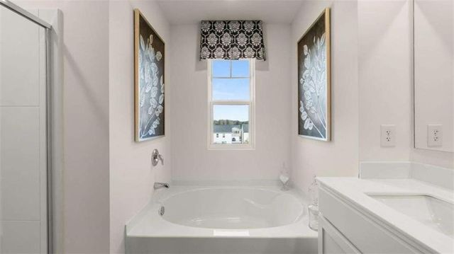 62 White Spruce Way, Newnan, GA 30265