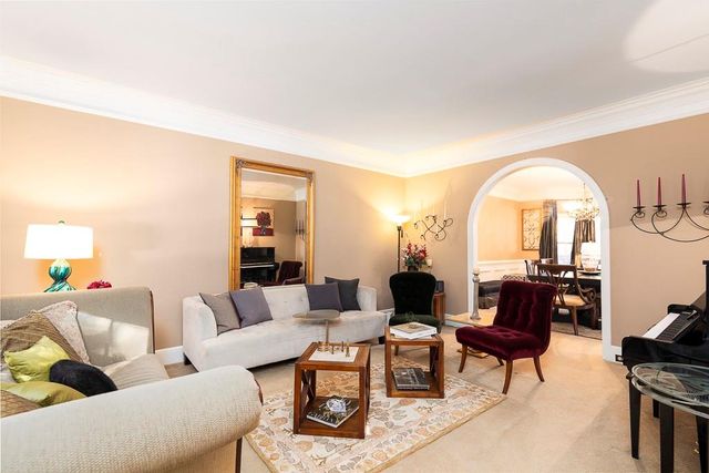 135 Lazy Laurel Chase, Roswell, GA 30076