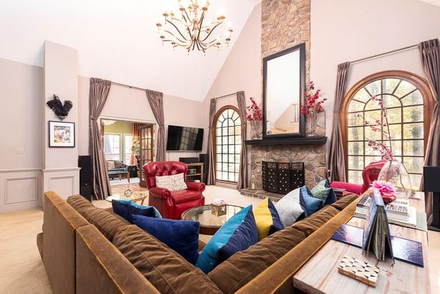 135 Lazy Laurel Chase, Roswell, GA 30076