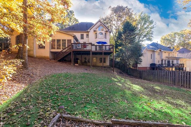 135 Lazy Laurel Chase, Roswell, GA 30076