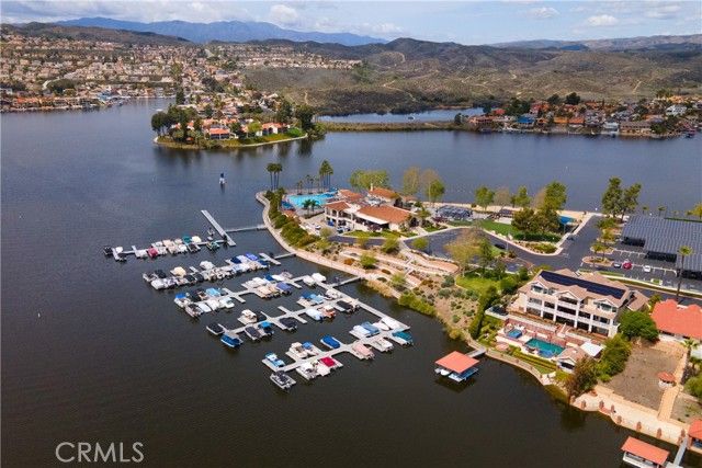 22671 San Joaquin Dr. East Drive, Canyon Lake, CA 92587