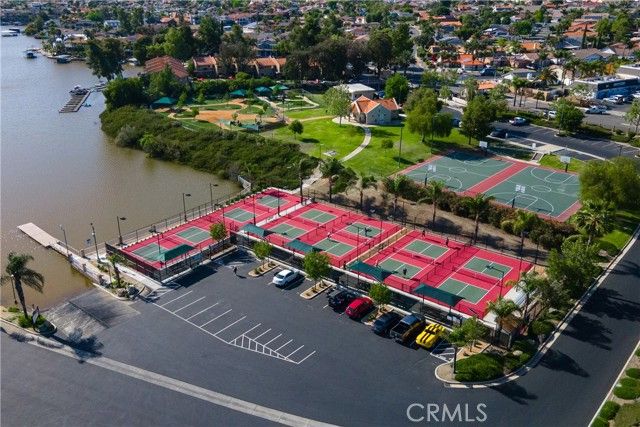 22671 San Joaquin Dr. East Drive, Canyon Lake, CA 92587