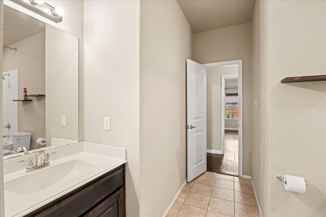 2064 Leonard Ranch Road, Fort Worth, TX 76134