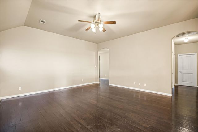 2064 Leonard Ranch Road, Fort Worth, TX 76134