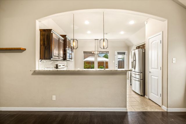 2064 Leonard Ranch Road, Fort Worth, TX 76134