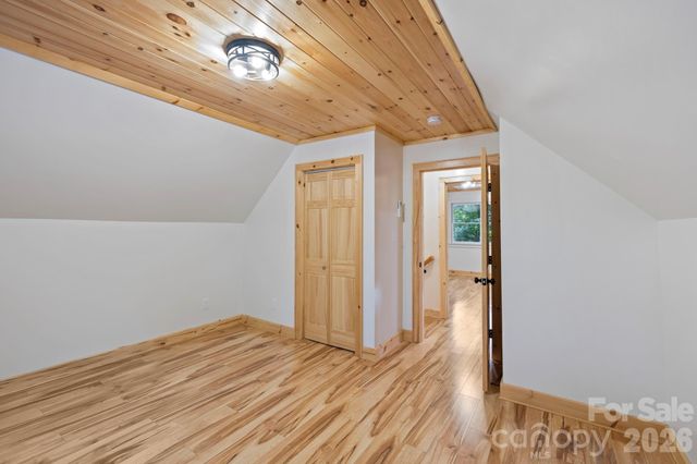327 Flat Ridge Drive, Lake Toxaway, NC 28774