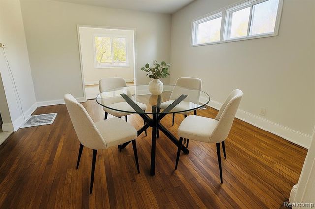 7417 Hanover Street, Detroit, MI 48206