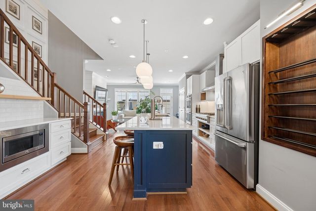 1132 HOLDEN RD, Frederick, MD 21701