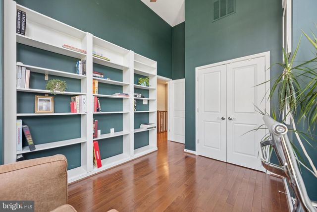 1132 HOLDEN RD, Frederick, MD 21701