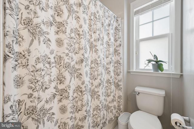 1132 HOLDEN RD, Frederick, MD 21701
