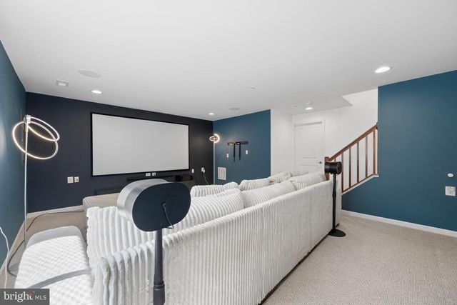 1132 HOLDEN RD, Frederick, MD 21701
