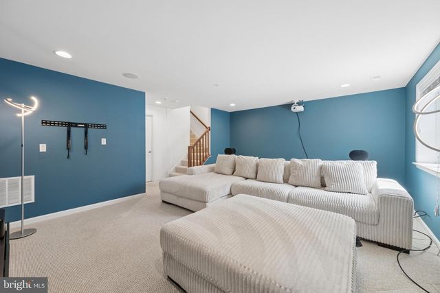 1132 HOLDEN RD, Frederick, MD 21701