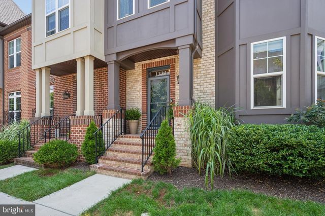 1132 HOLDEN RD, Frederick, MD 21701