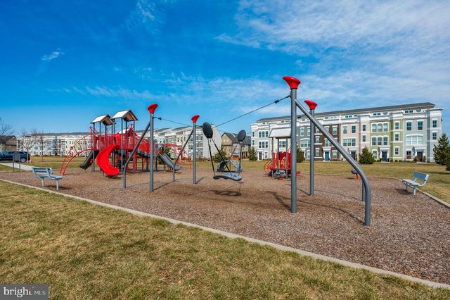 1132 HOLDEN RD, Frederick, MD 21701