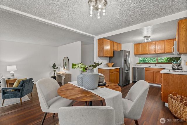 4005 145th Avenue NE, Bellevue, WA 98007