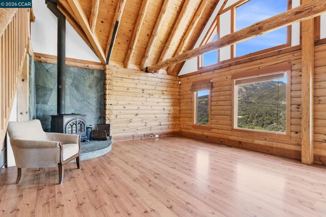 530 Leon Way, Clayton, CA 94517