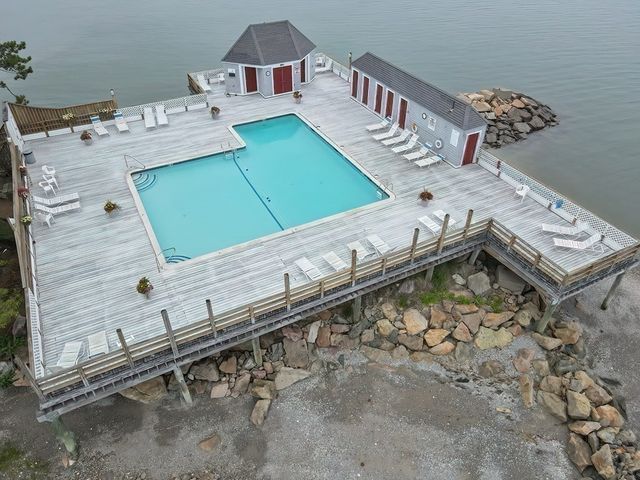 6 Marina Dr 6, Hull, MA 02045