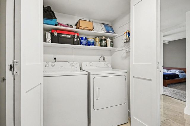 18511 Egret Bay Boulevard 102, Webster, TX 77058