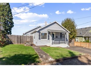 307 CAUFIELD St, Oregon City, OR 97045