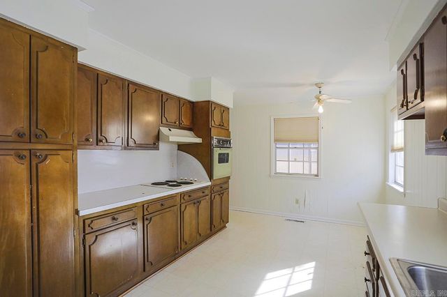 1 Ohio Cove, Little Rock, AR 72227