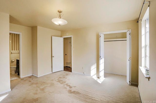 1 Ohio Cove, Little Rock, AR 72227