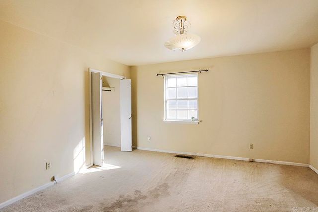 1 Ohio Cove, Little Rock, AR 72227