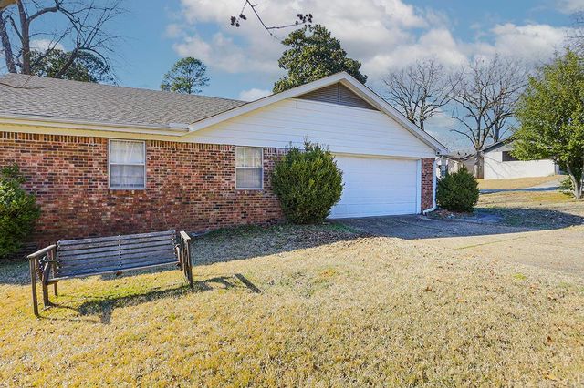 1 Ohio Cove, Little Rock, AR 72227