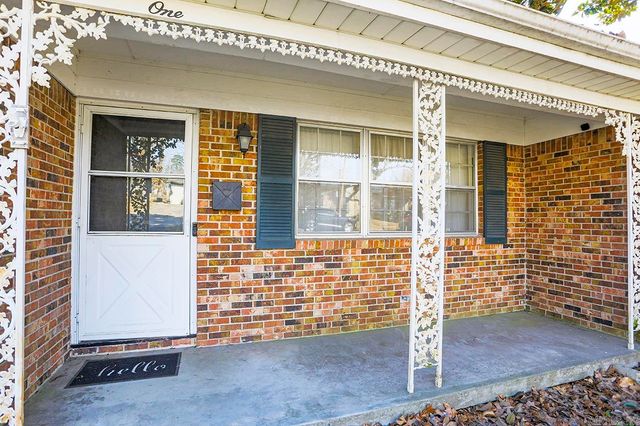 1 Ohio Cove, Little Rock, AR 72227