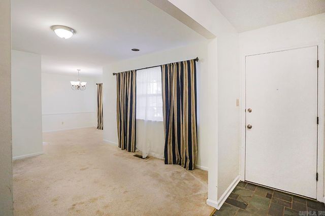 1 Ohio Cove, Little Rock, AR 72227