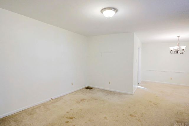 1 Ohio Cove, Little Rock, AR 72227