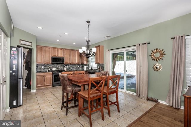 2683 IDEAL CT, Manchester, MD 21102