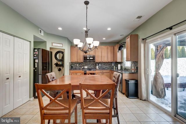 2683 IDEAL CT, Manchester, MD 21102