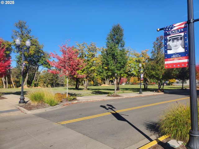 4th Ave, Veneta, OR 97487