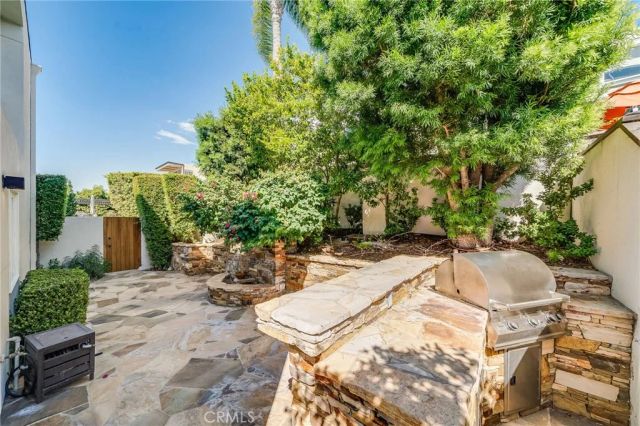 896 Quivera, Laguna Beach, CA 92651